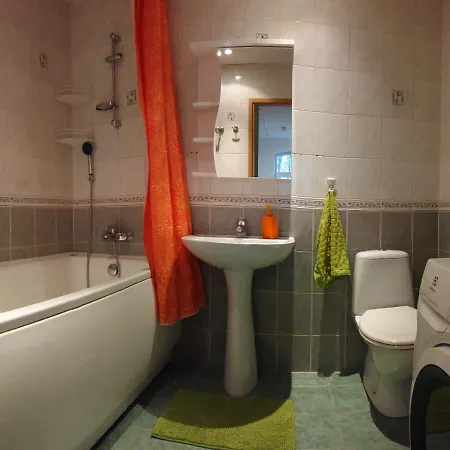 Bright And Cozy Center 1 Bedroom Ap, Free Parking! Таллин