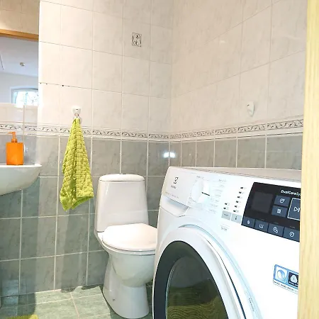 Bright And Cozy Center 1 Bedroom Ap, Free Parking! Апартаменти *