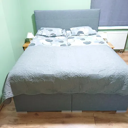 Apartment Bright And Cozy Center 1 Bedroom Ap, Free Parking! *